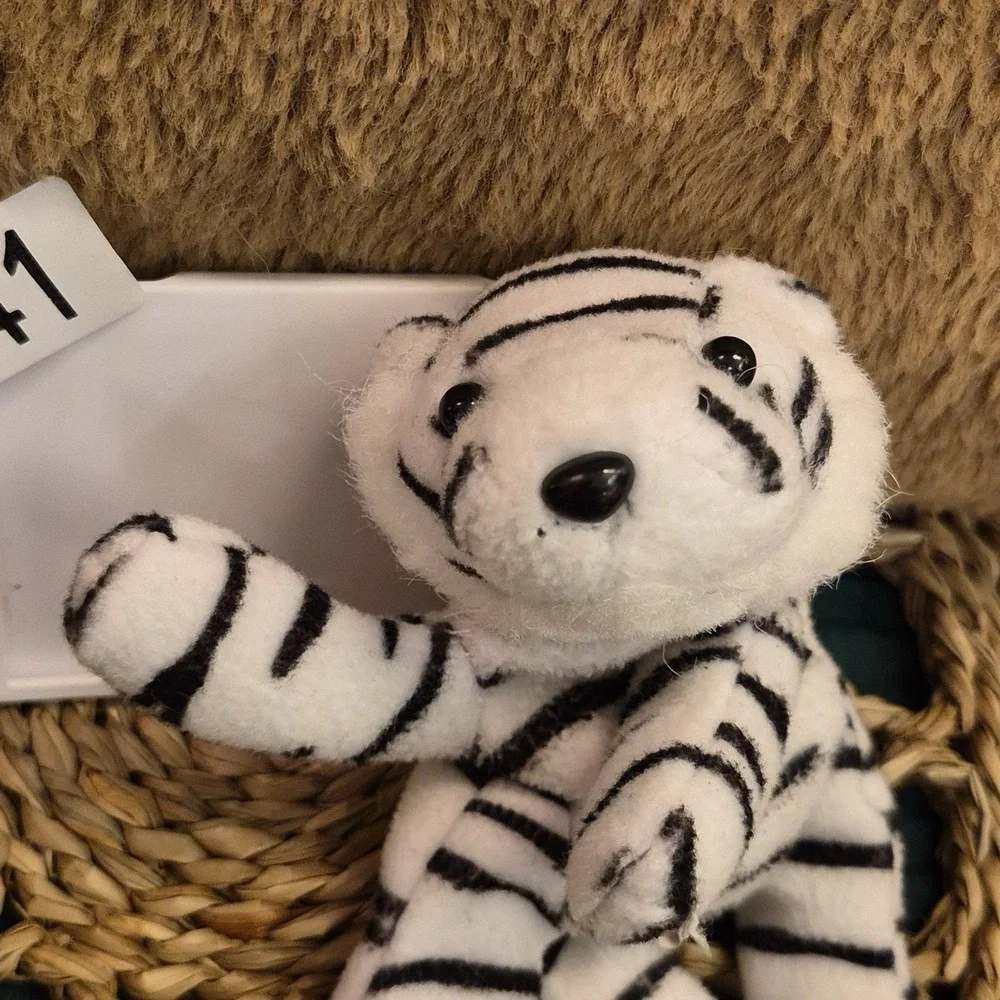 ✅Ty Beanie Baby Blizzard the White Tiger 1996 Plush Toy with Tag Attached#️⃣0941